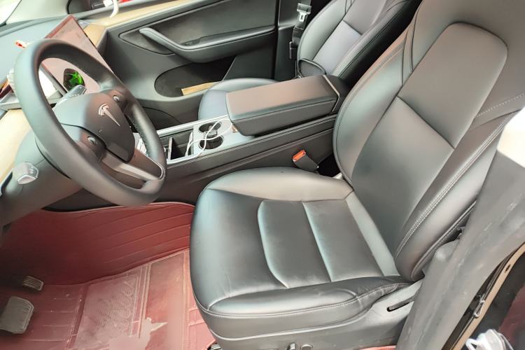 Used Tesla Model Y 2021 Standard Range Rear-Wheel Drive Version Left Front Seat