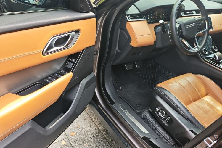 Used Land Rover Range Velar 2022 250 PS Sparkling Heritage Edition Driver Seat