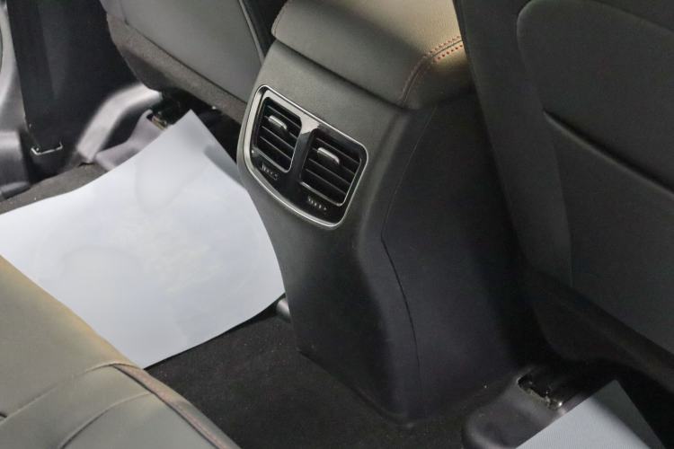 Used Haval M6 2019 1.5T DCT Two-Wheel Drive Value Edition China VI Standard
