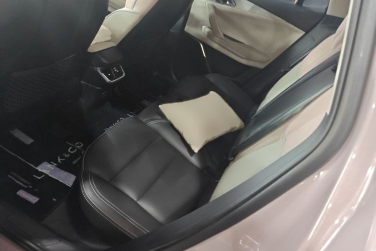 Used Lynk & Co 06 EM-P 2022 PHEV 84 km Range Pro Version
