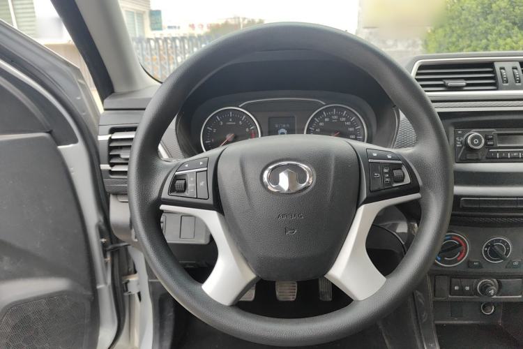 Used Great Wall Wingle 5 2023 2.4L Gasoline Two-Wheel-Drive Entry-Level Big Double Steering Wheel