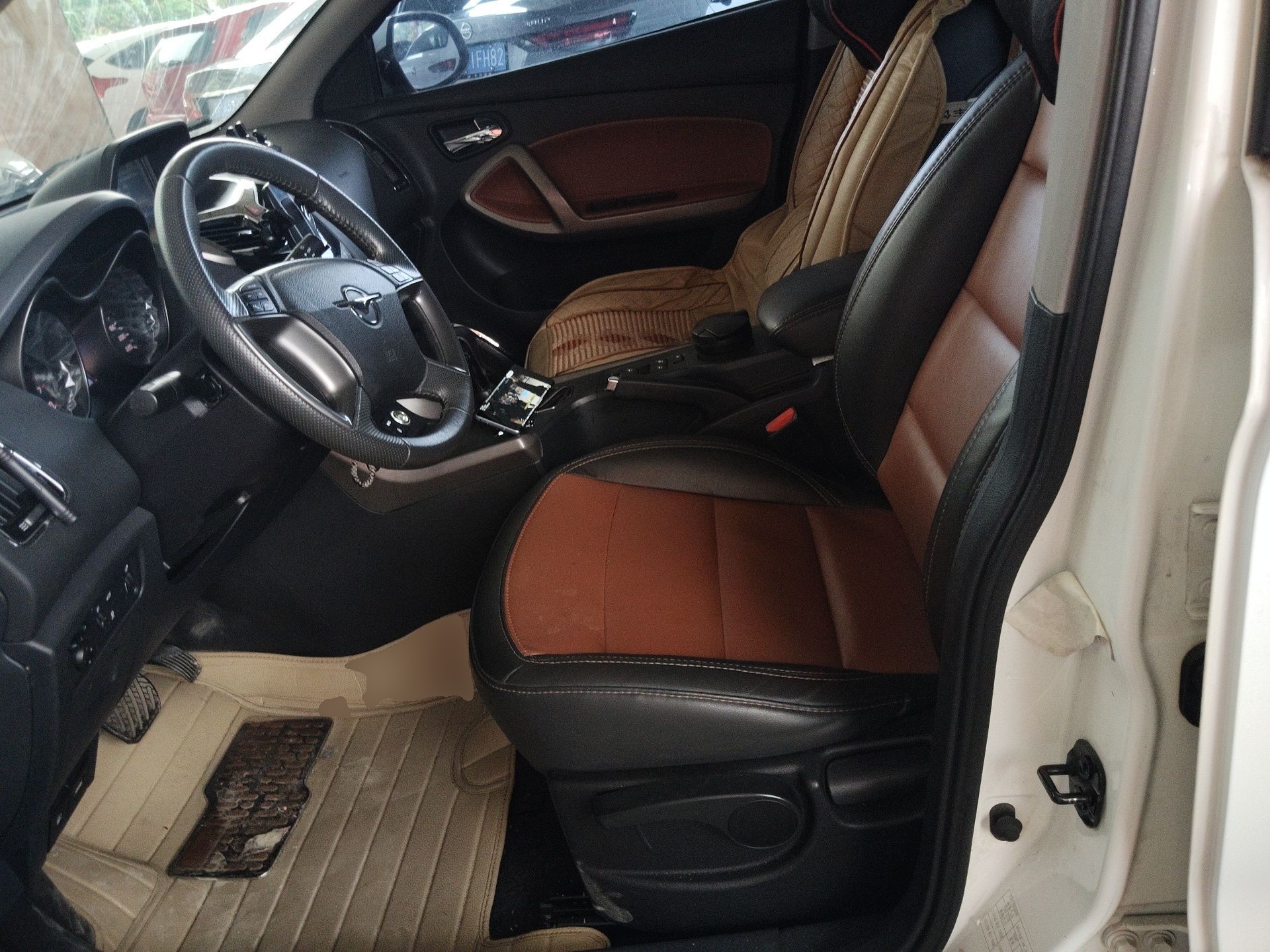 Interior delantero