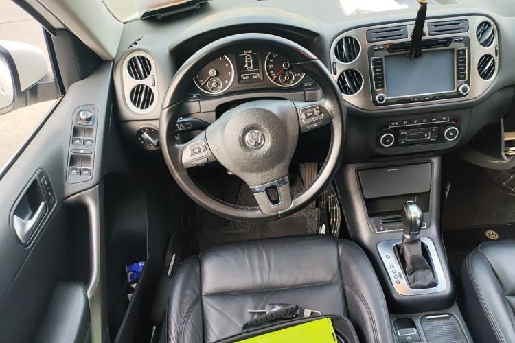 Used Volkswagen Tiguan 2012 1.8TSI Automatic Two-Wheel Drive Elite Edition Steering Wheel