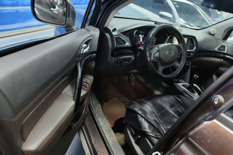 Used GAC Trumpchi GS4 2017 235T Manual Two-Wheel Drive Luxury Edition Driver Seat