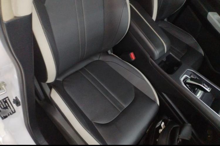 Used Dongfeng Aeolus E70 2021 Revised Version 360H Battery-Swap Edition Interior 4