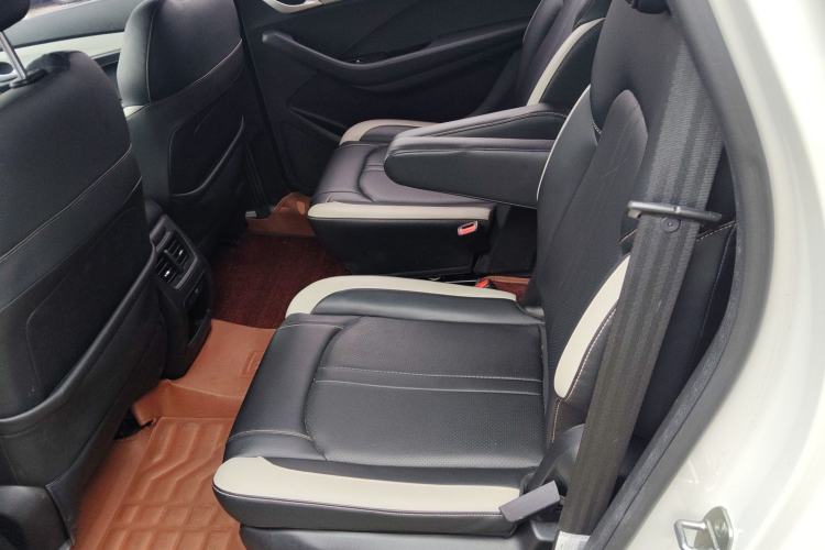 Used Baojun 360 2019 1.5L CVT Elite Version China VI Left Rear Seat