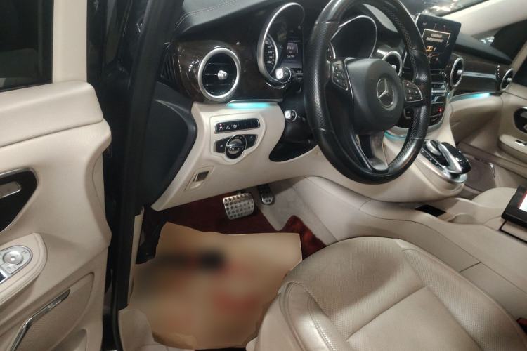 Used Mercedes-Benz V-Class 2016 V 260 L Prestige Extended Edition
