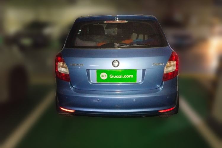 Used Skoda Fabia 2012 1.4L Automatic Crystal Edition
