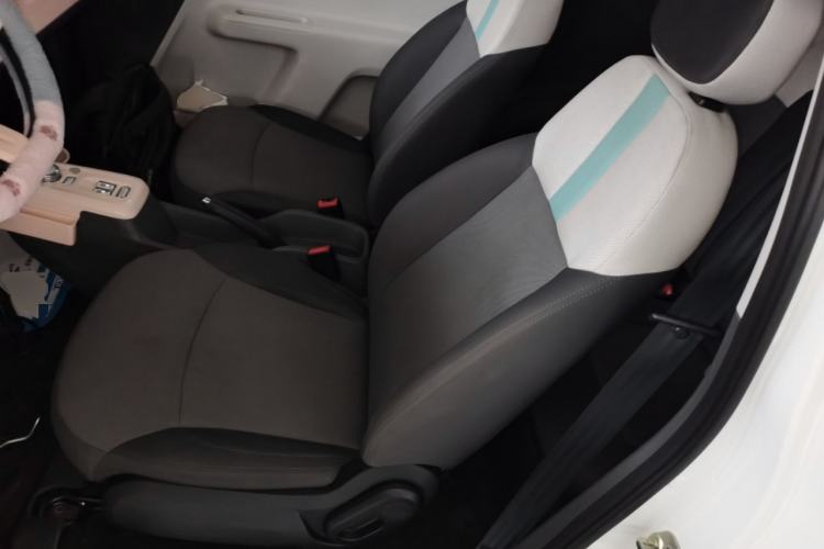 Used CHANGAN NEVO Lumin 2022 301km Honey-Sweet Version
