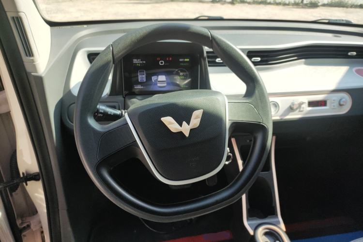 Used Wuling Hongguang MINIEV 2022 Macaron Premium Model – Lithium Iron Phosphate