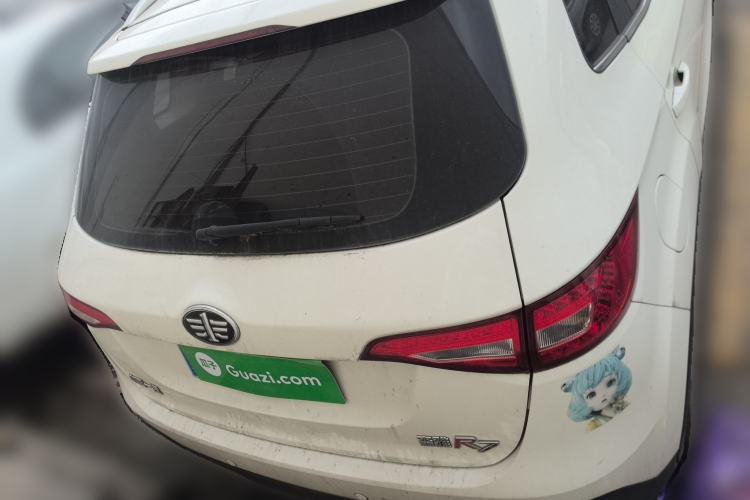 Used FAW Senya R7 2017 1.6L Manual Luxury Model
