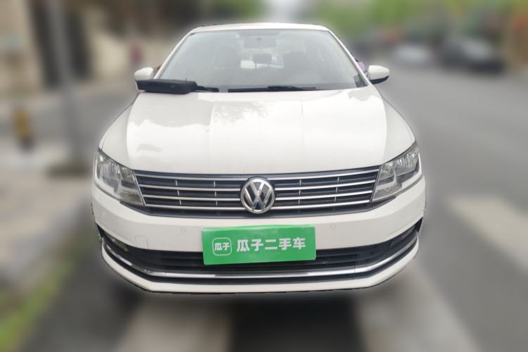 Used Volkswagen Lavida 2017 1.6L Automatic Comfort Edition
