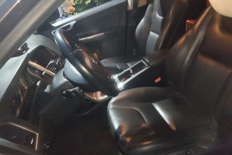 Used Volvo XC60 2017 T5 AWD Smart Range Edition
