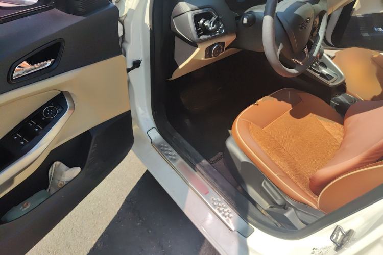 Used Ford Escort 2015 1.5L Automatic Comfort Edition
