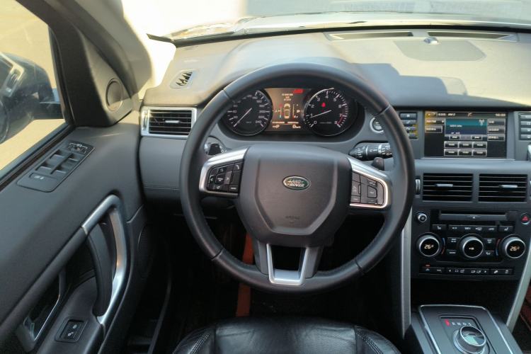 Used Land Rover Discovery Sport 2015 2.0T SE Steering Wheel