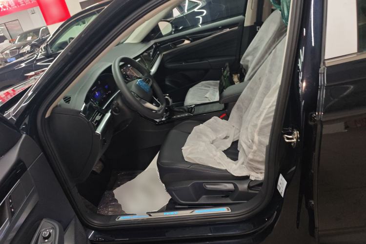 Used Volkswagen Passat New Energy 2025 430 PHEV Hybrid Business Edition Left Front Seat