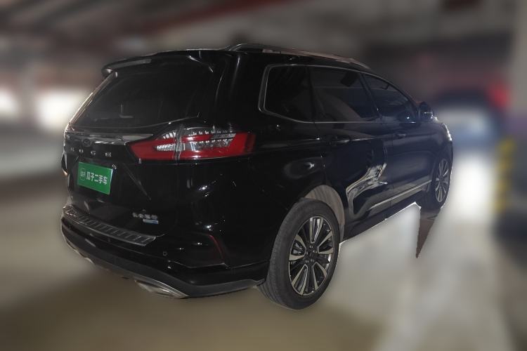 Used Ford Edge 2021 PLUS EcoBoost 245 Two-Wheel-Drive Titanium 7-Seater
