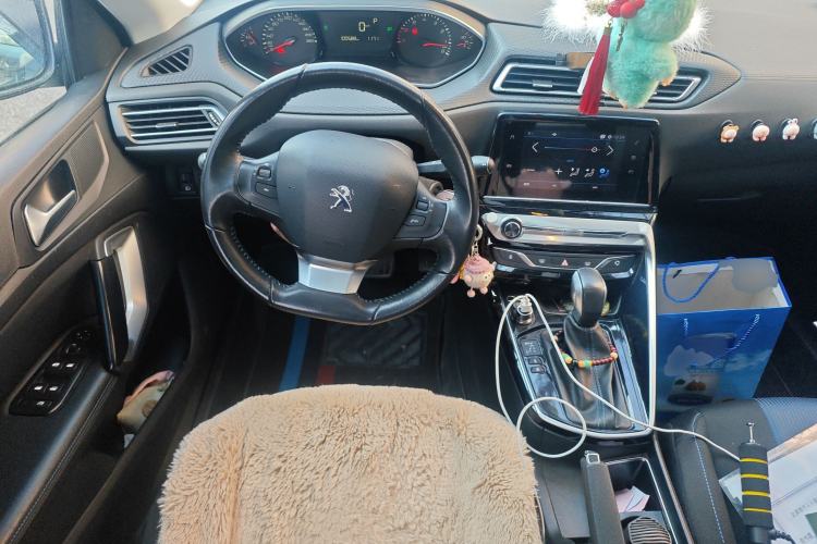 Used Peugeot 308 2018 1.6L Automatic Luxury Edition
