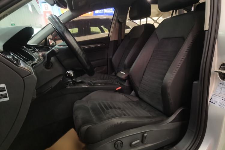 Used Volkswagen Magotan 2017 330TSI DSG Luxury Model