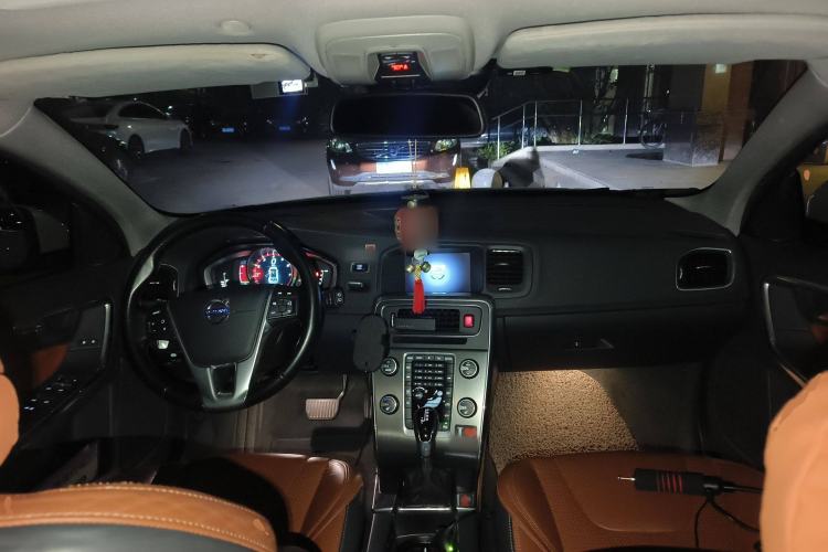 Used Volvo V60 2014 Restyled T5 Zhiya Edition