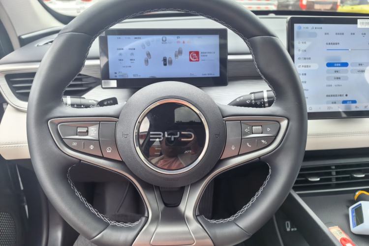 Used BYD Seal 05 DM-i 2025 DM-i Intelligent Drive 120KM Flagship Model Steering Wheel