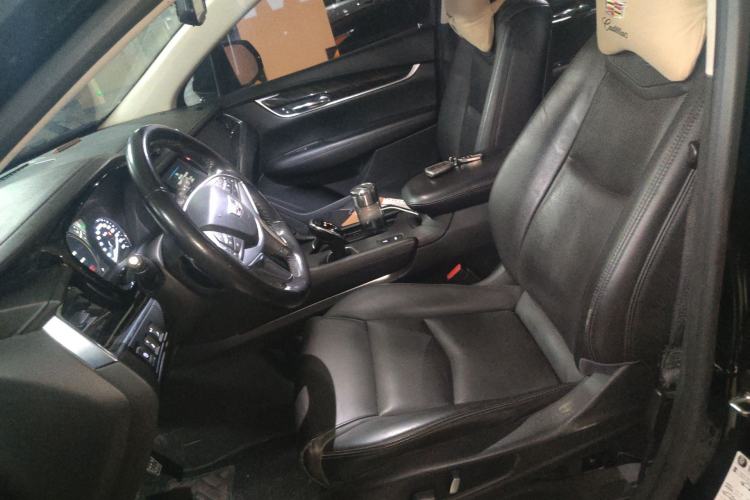 Used Cadillac XT5 2018 25T Luxury Model
