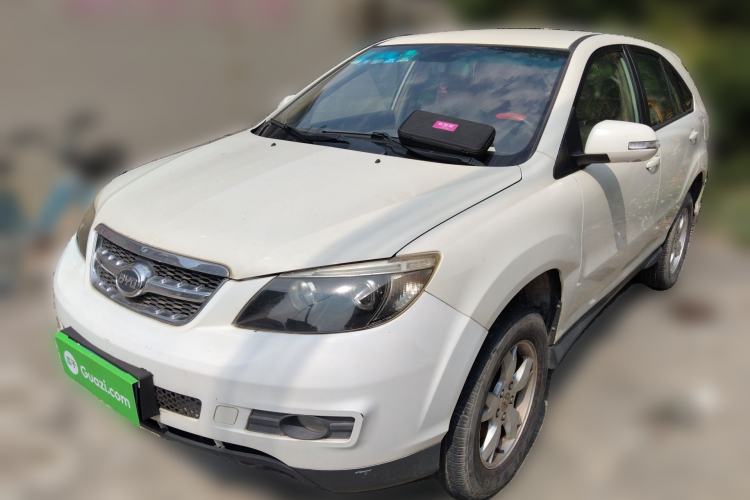 Used BYD S6 2013 Platinum Edition 2.0L Manual Luxury Model
