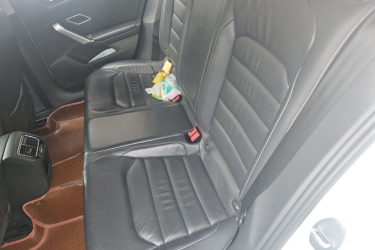 Used Volkswagen Lamando 2015 280TSI Manual Comfort Edition Left Rear Seat