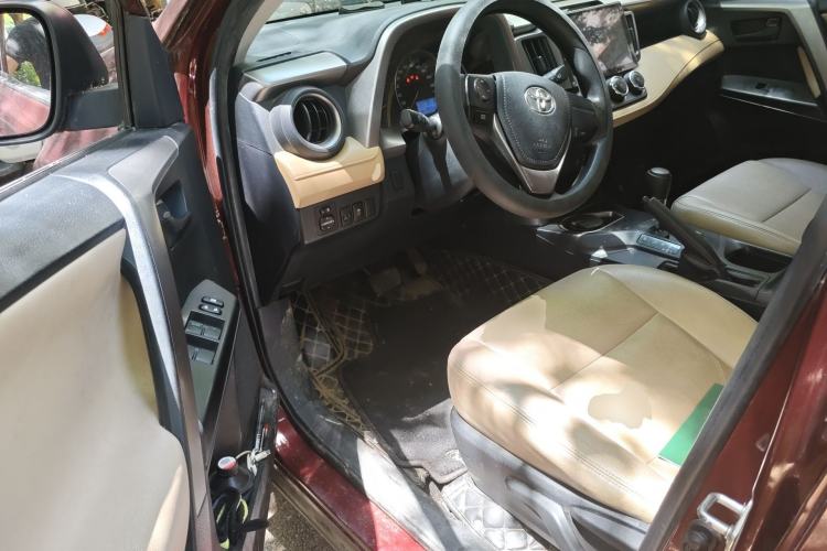 Used Toyota RAV4 2016 2.0L CVT Two-Wheel Drive Urban Edition China V Standard
