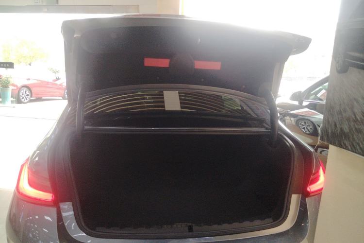 Used BMW i3 2024 eDrive 35 L
