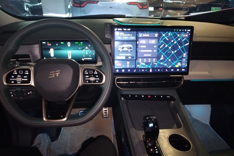 Used JETOUR Shanhai L9 2024 1.5TD 2DHT Max 5-Seater Center Console