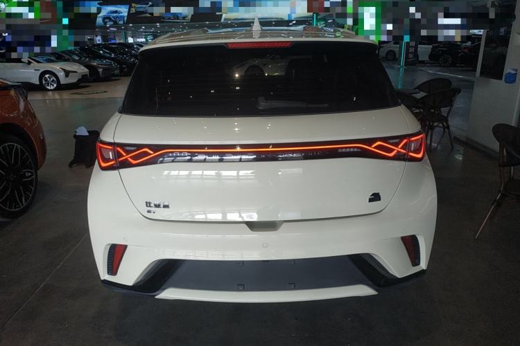 Used BYD Dolphin 2023 420 km Free Version Rear