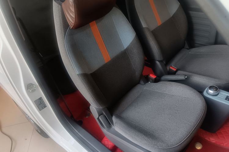 Used Geely Galaxy Panda 2024 Panda Mini 200km Endurance Bear Right Front Seat