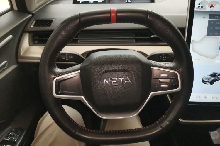 Used NETA V 2021 Standard Range Entertainment Version – Upgraded Model Steering Wheel