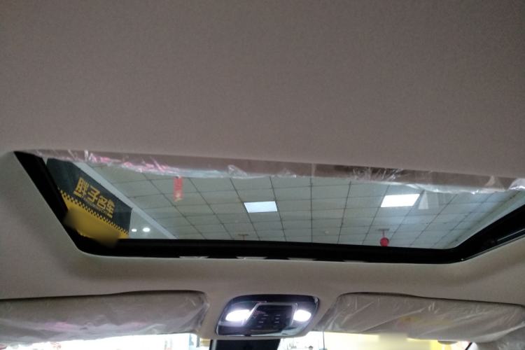 Used JAC Refine RF8 PHEV 2024 Zhiling Edition 1.5T 150KM Prestige Model – Lithium Iron Phosphate Headliner