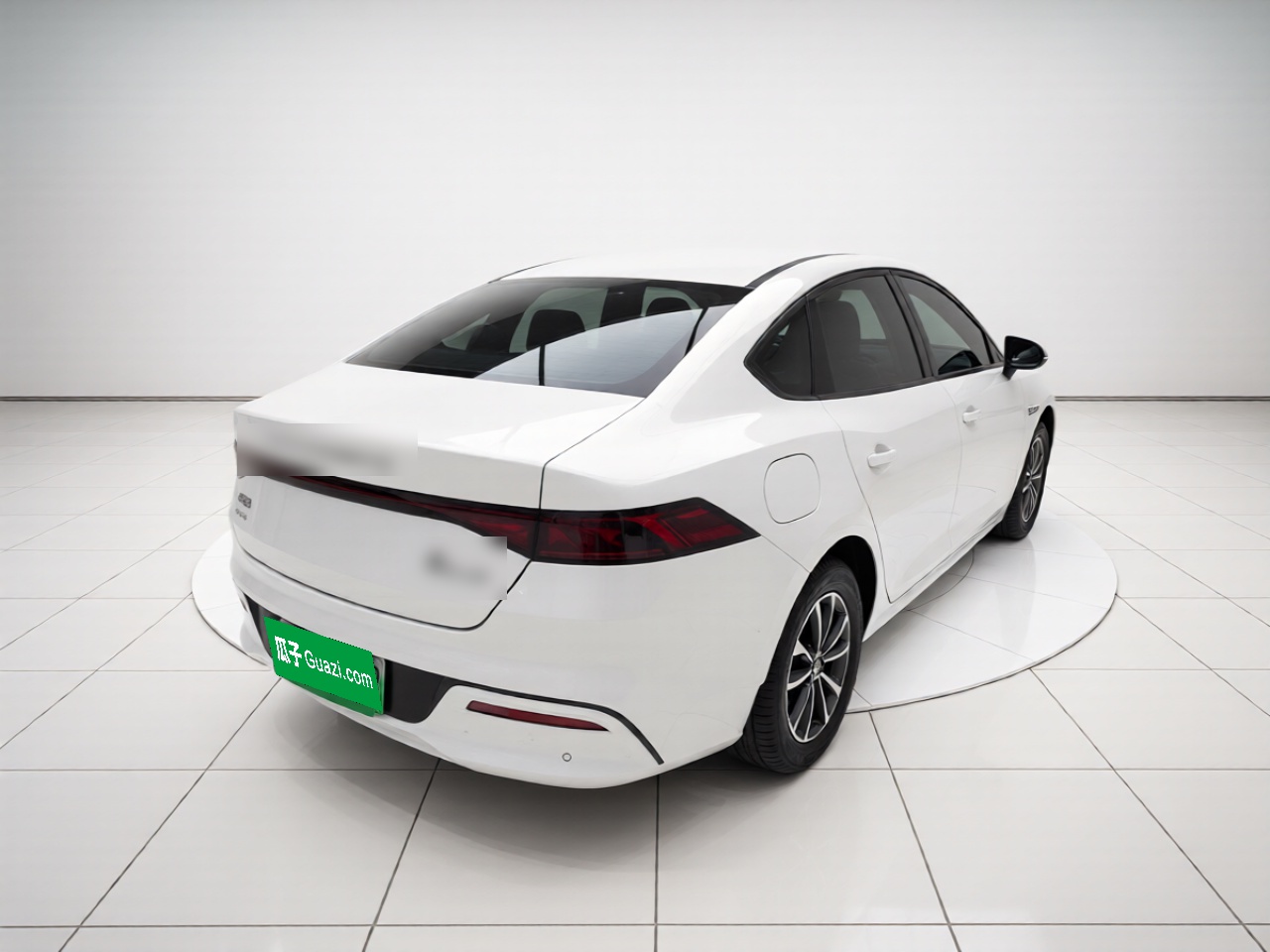 BYD Qin PLUS 2024 HONOR Edition DM-i 55KM Leading Model — снимка 6