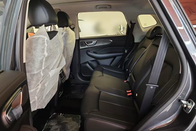 Used Roewe RX5 2025 PLUS 330TGI Automatic Trendsetting Smart Edition Interior 3