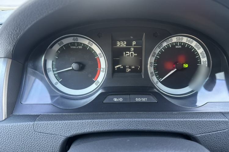 Used Skoda Rapid 2018 1.6L Automatic Comfort Edition
