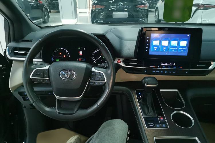 Used Toyota Sienna 2021 2.5L Hybrid Luxury Edition
