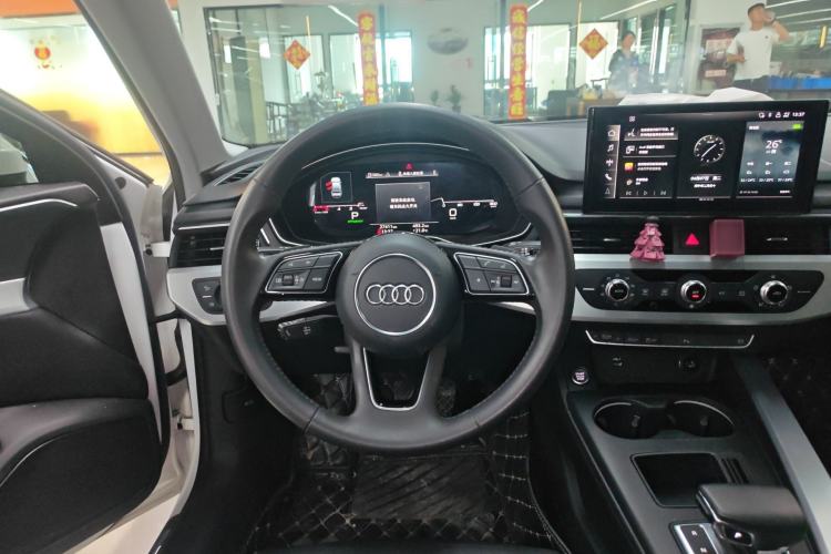 Used Audi A4L 2020 40 TFSI Fashion Dynamic Model Steering Wheel