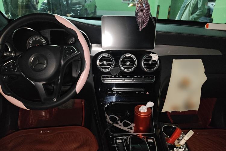 Used Mercedes-Benz GLC Coupe 2017 GLC 200 4MATIC Coupe SUV Center Console