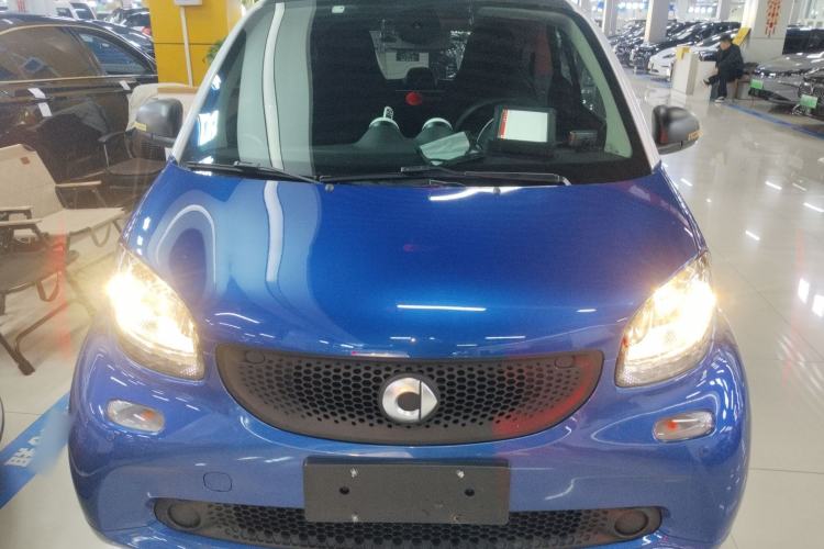 Used smart fortwo 2018 1.0L 52kW Hardtop Dynamic Version China V