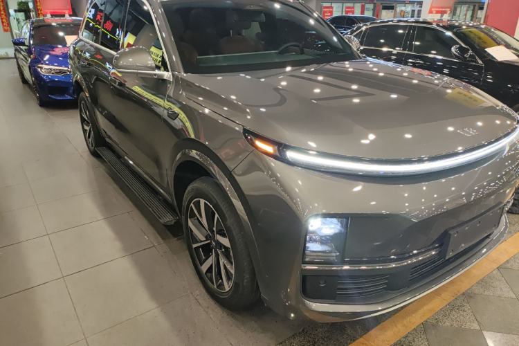 Used Li Auto L8 2023 Pro Model
