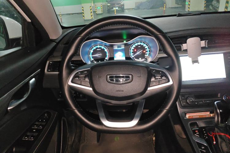 Used Geely Auto Emgrand 2019 Leading Edition 1.5L CVT Luxury Model China VI Standard Steering Wheel