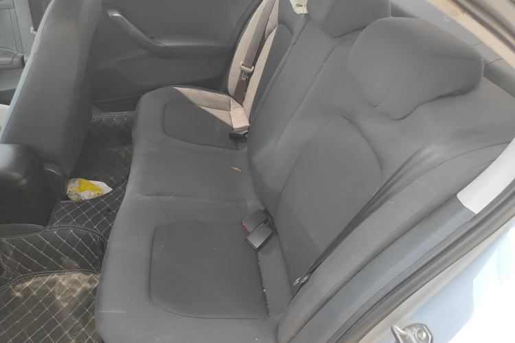 Used Volkswagen Santana 2015 1.6L Manual Fashion Edition Left Rear Seat