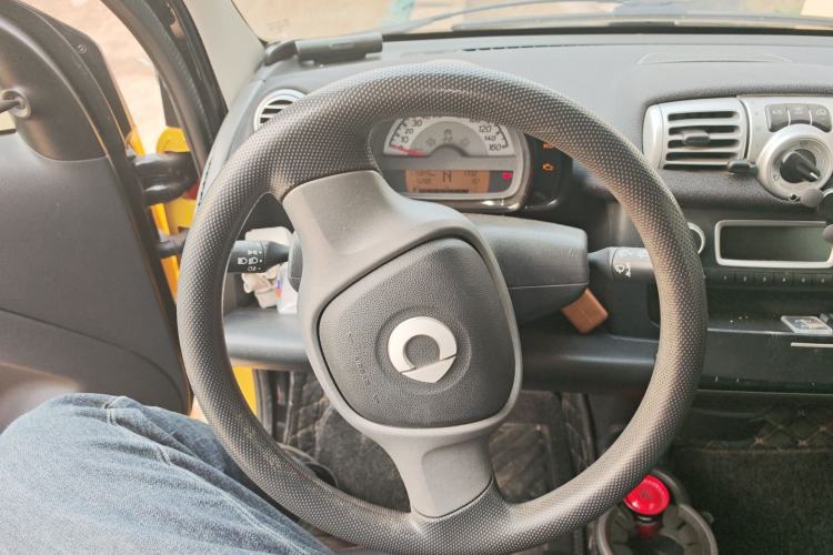 Used smart fortwo 2012 1.0 MHD Hardtop Standard Edition Steering Wheel
