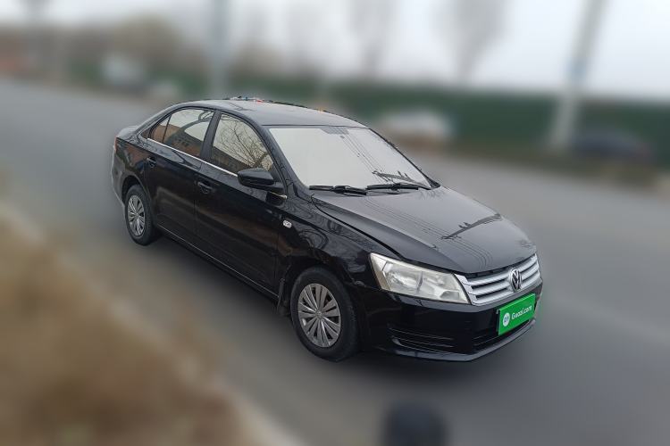 Used Volkswagen Santana 2013 1.4L Manual Fashion Edition Front Right 45 Deg