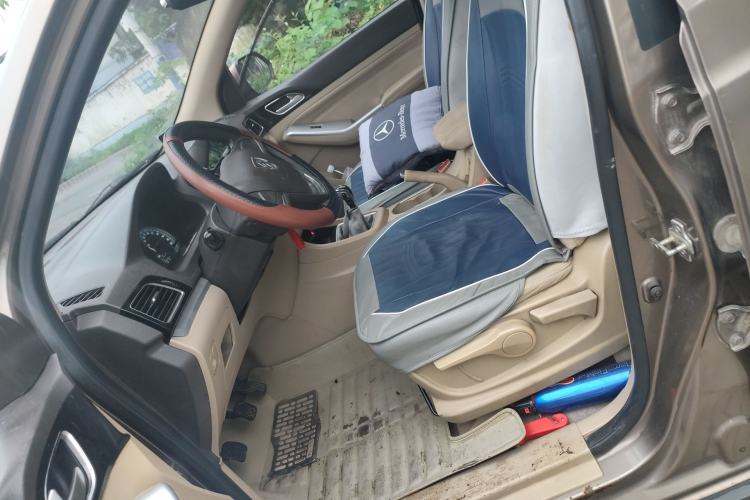 Used Baojun 730 2014 1.5L manual standard trim 7 seats Left Front Seat