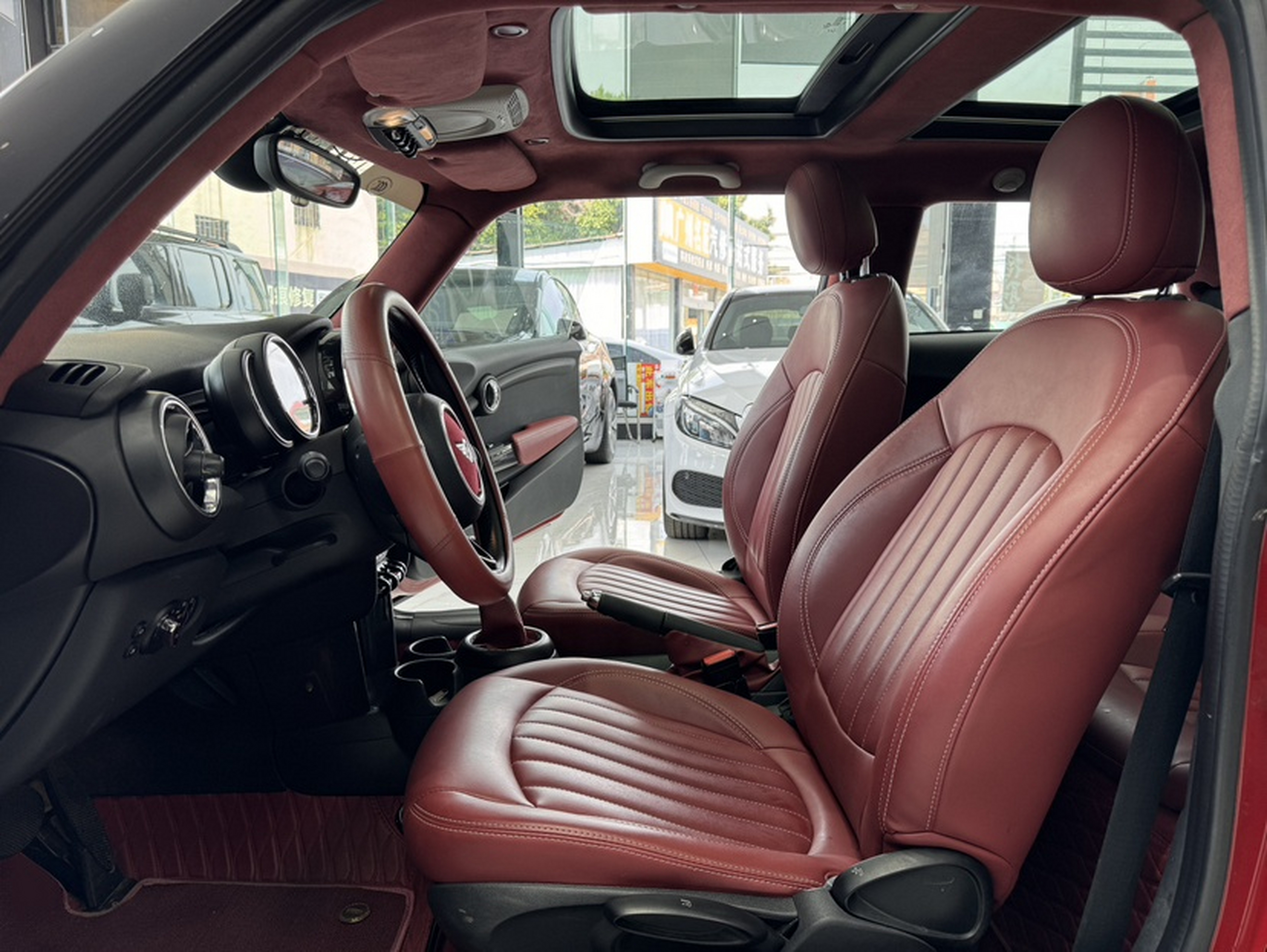 Interior delantero