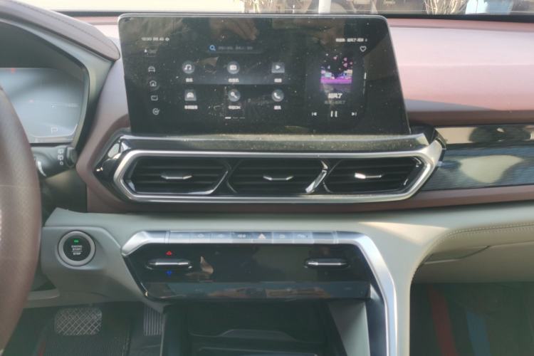 Used Baojun RS-5 2019 1.5T CVT Intelligent Driving Flagship Version China VI Emission Standard
